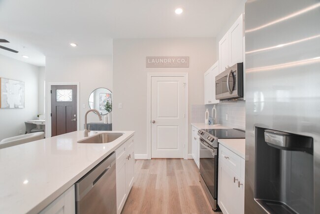 Building Photo - 504 Nursery Rd