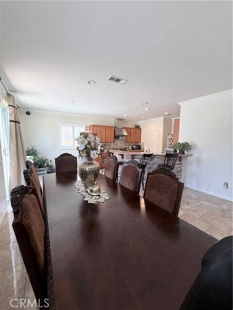 Building Photo - 16360 River Glen Ln