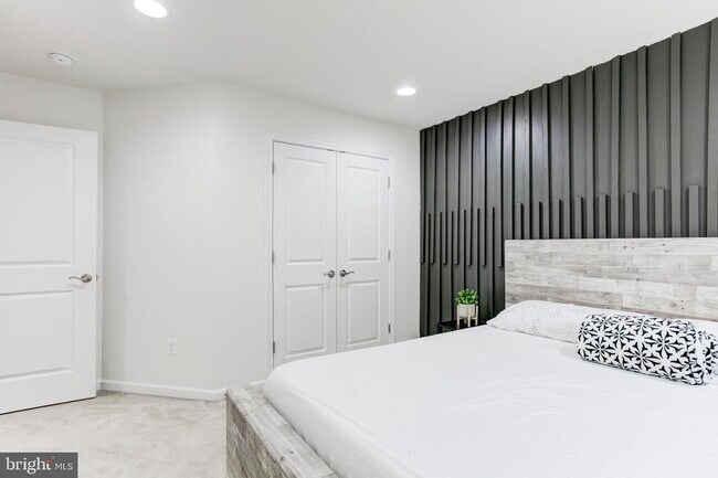 Building Photo - 22800 Bubbling Brook Dr