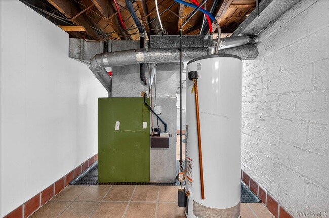 Building Photo - 1155 Webster Ave