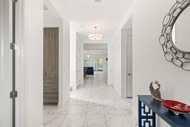 Building Photo - 13185 Mount Columbia Terrace