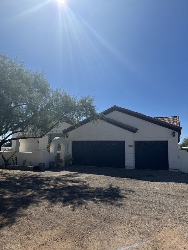 Primary Photo - 10335 N Tall Cotton Dr