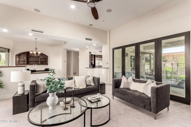 Building Photo - 8614 N 17th Pl