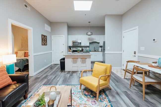 Building Photo - 117 Spring St