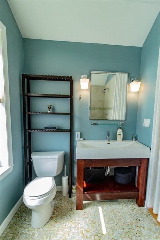 Building Photo - 316 Rindge Ave