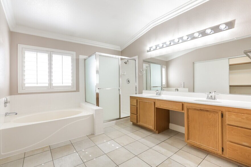 Building Photo - 6558 Candy Apple Cir