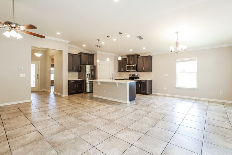 Building Photo - 4149 Fishing Creek Ln