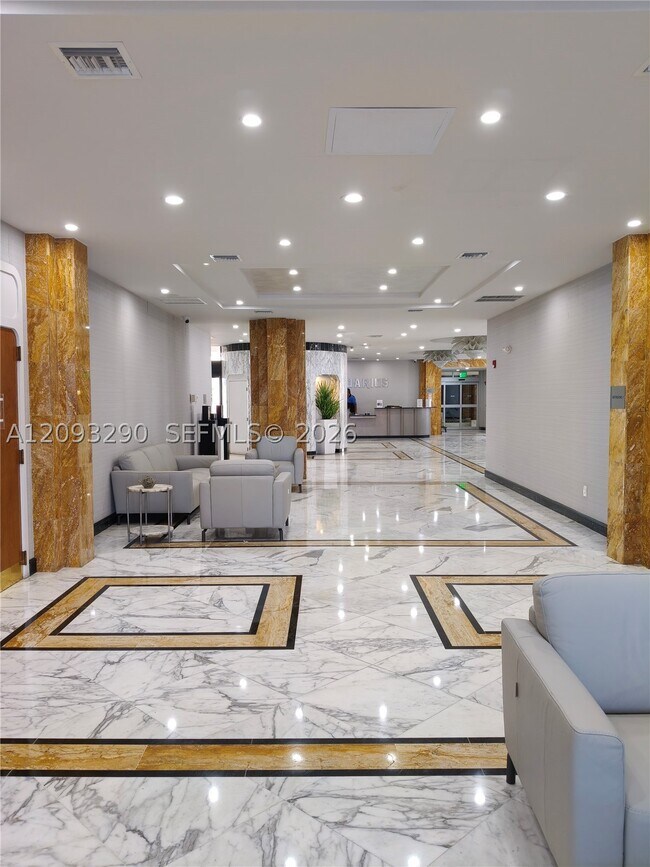 Building Photo - 2751 S Ocean Dr