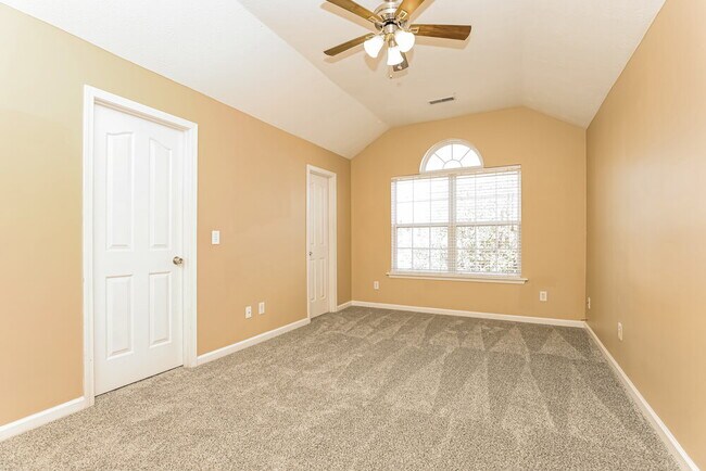 Building Photo - 1321 E Nir Shreibman