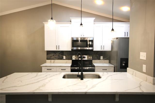 Building Photo - 5406 Yaupon Dr