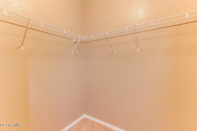 Building Photo - 3289 Emerald Point Dr