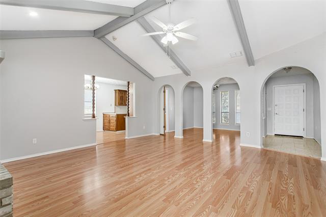 Building Photo - 2732 Parkhaven Dr