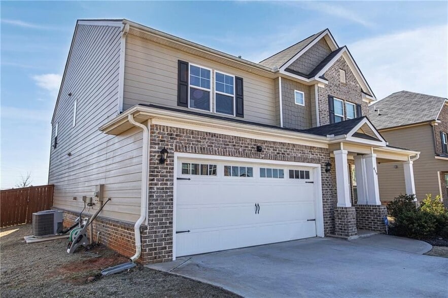 Building Photo - 419 Beachview Rd