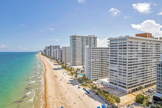 Building Photo - 4020 Galt Ocean Dr