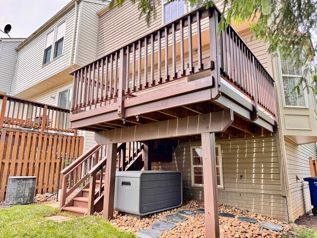 Building Photo - 44885 Grove Terrace