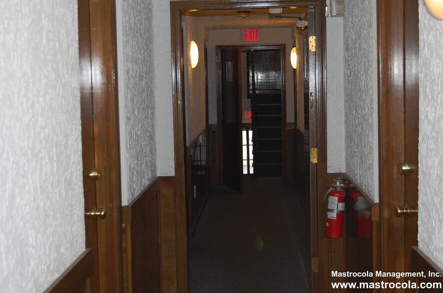 Building Photo - 75 Winthrop St