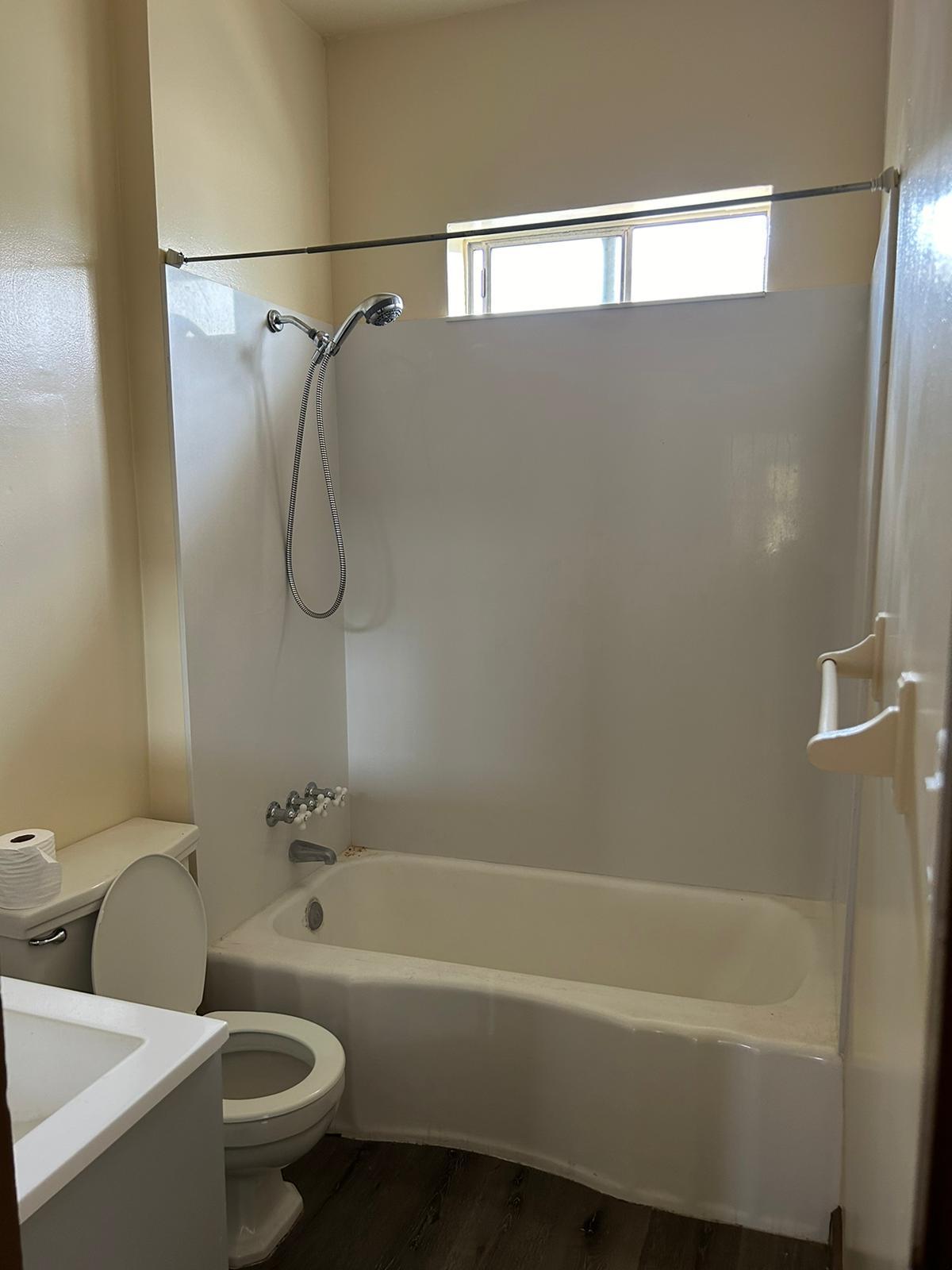 Building Photo - 3204 6th St