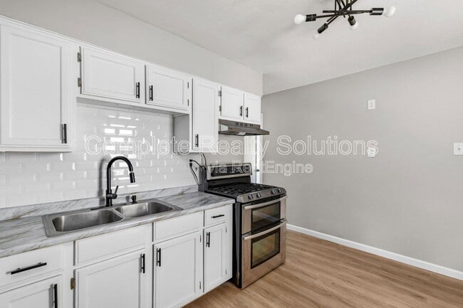 Building Photo - 6232 Witsell Ave