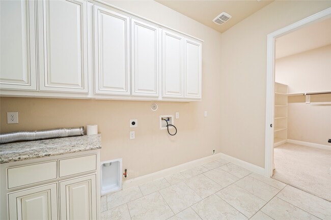 Building Photo - 26946 Carmel Falls Ln