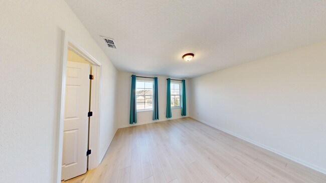 Building Photo - 4BR/ 4.5BA Beautiful Home In Eagles Landing  **$1000 OFF First Full Month**