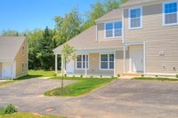 Building Photo - 500 Twisted Oak Dr NW