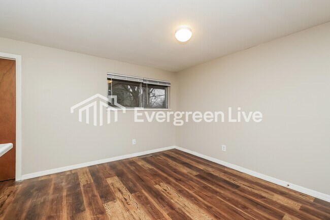 Building Photo - 2521 Rover Ct