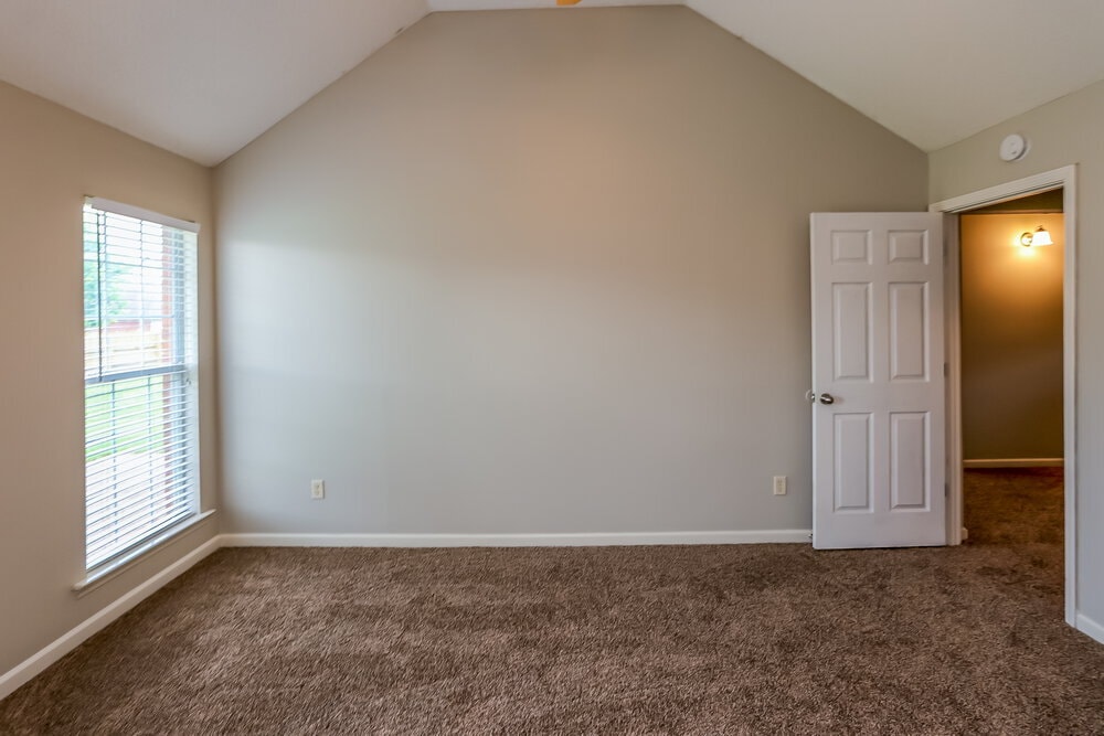 Building Photo - 4832 Ashcroft Dr