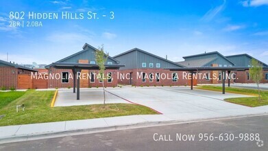 Building Photo - 1st Month Fee with 13 Month Lease