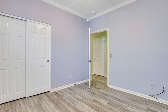 Building Photo - 8 Basket Walk Dr