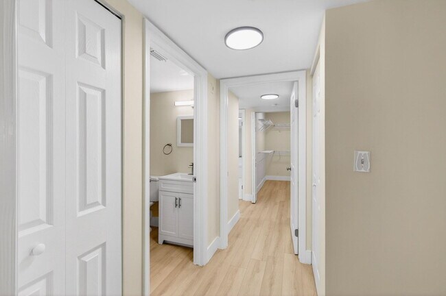 Building Photo - 5900 Camino Del Sol