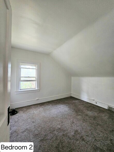 Building Photo - 148 Nassau Ave