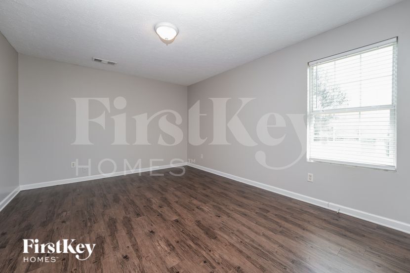 Building Photo - 526 George Tate Dr