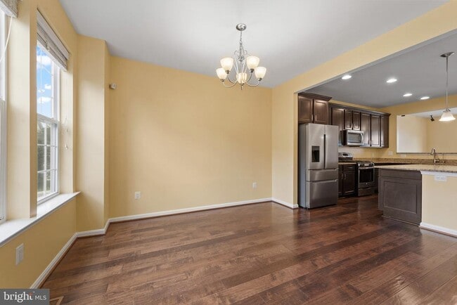 Building Photo - 306 Paladium Ct
