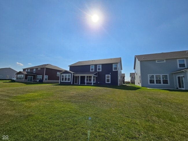 Building Photo - 5128 Summerton St