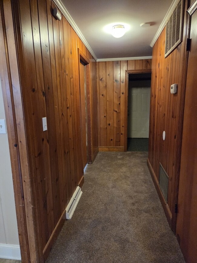 Building Photo - 300 N 3rd Ave