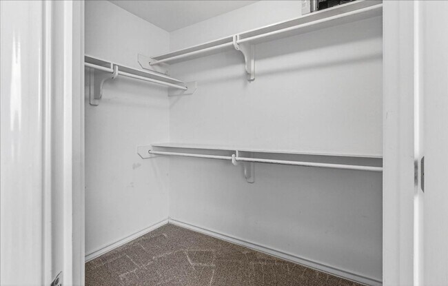 Building Photo - 6325 Oso Pkwy