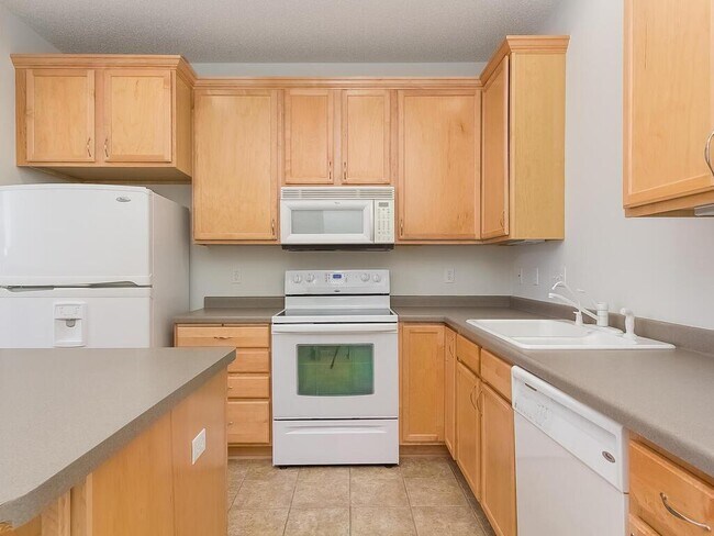 Building Photo - 3600 Wooddale Ave S