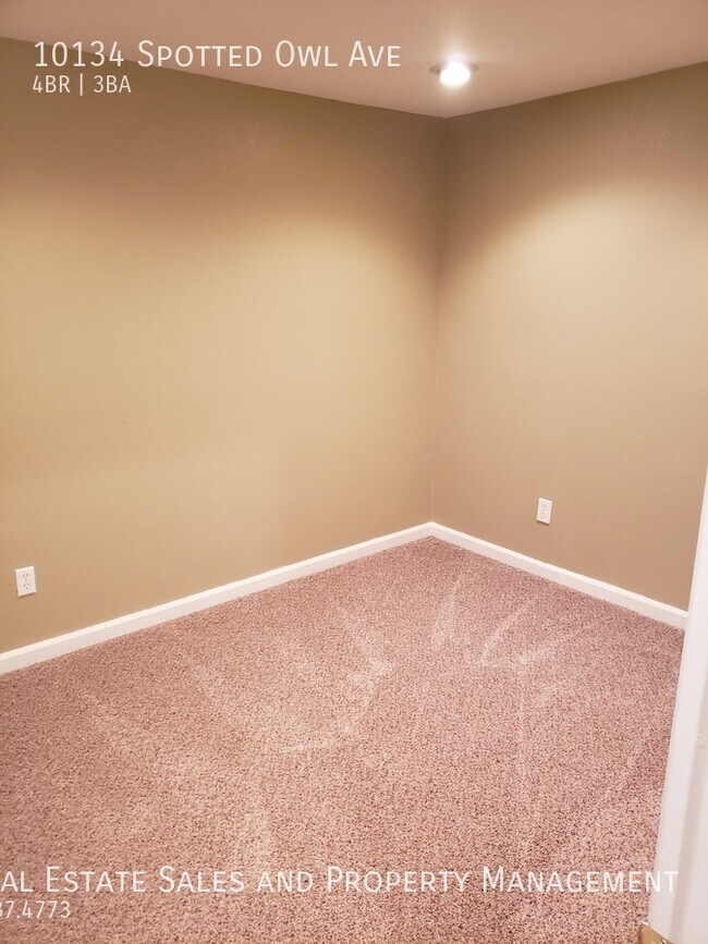 Building Photo - Highlands Ranch