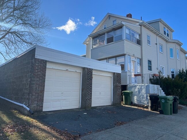 Building Photo - 52 Ralph St