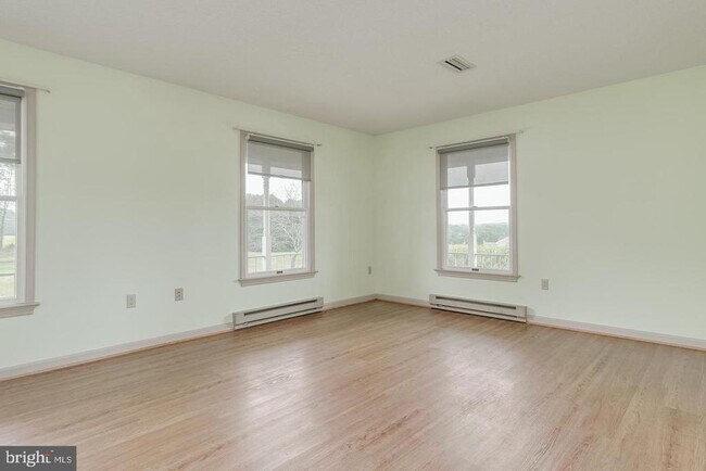 Building Photo - 15529 Dellinger Rd