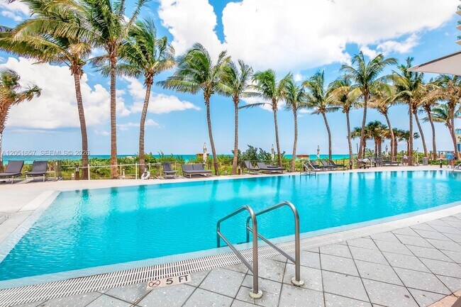 Building Photo - 6801 Collins Ave