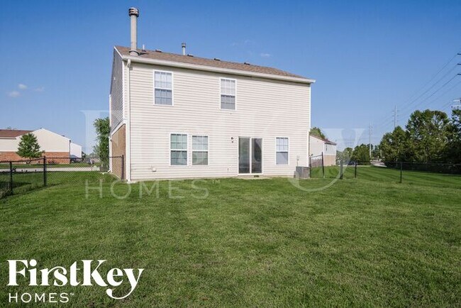 Building Photo - 1820 Feather Reed Ln