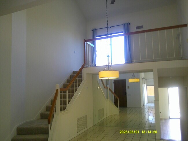 Building Photo - 73407 Foxtail Ln