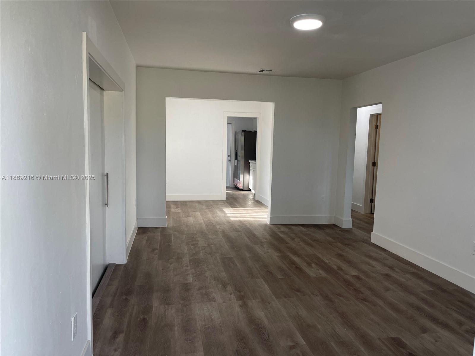 Building Photo - 771 NE 137th St