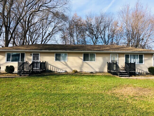 Building Photo - 414 Belle Aire Dr