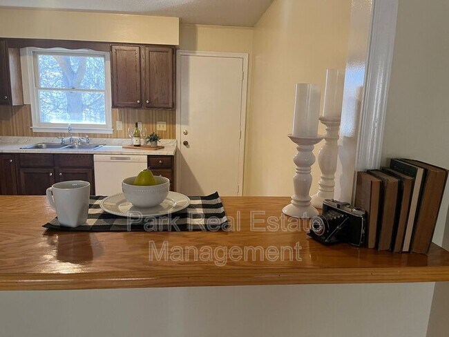 Building Photo - 293 Cedar Terrace Rd