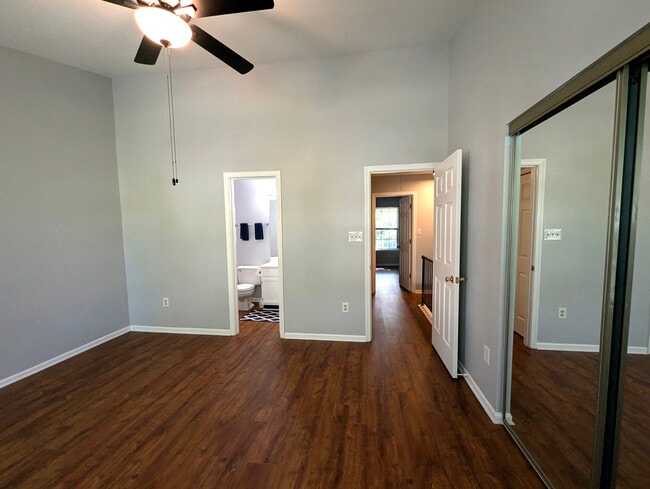 Building Photo - 1512 Danewood Ct