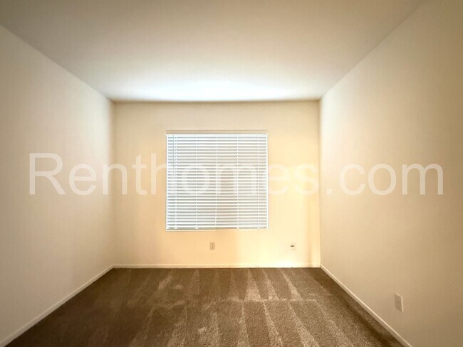 Building Photo - 11553 Westview Pkwy