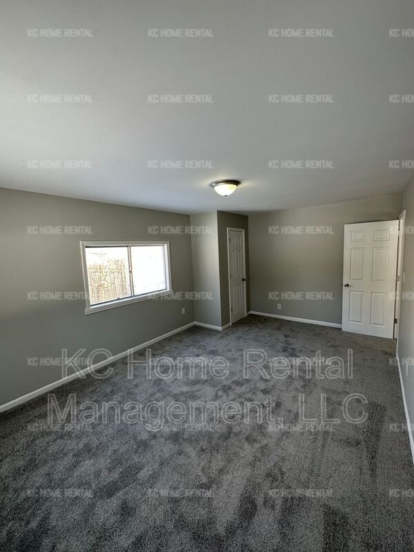 Building Photo - 10524 Richmond Ave
