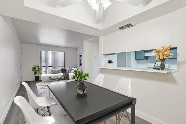 Interior Photo - Foothills at the Preserve Apartments